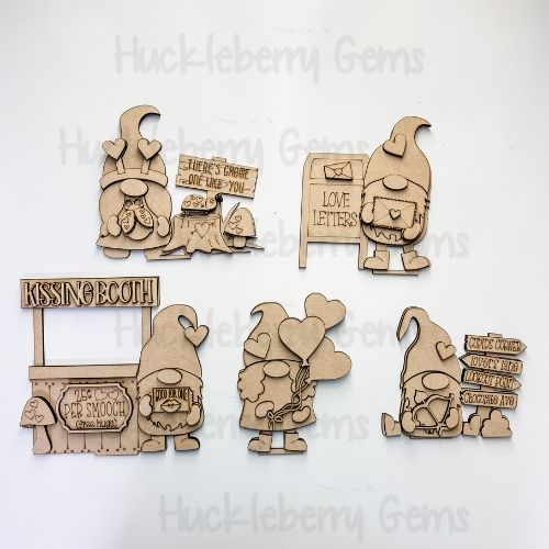 Valentine Gnomes Shelf Sitter